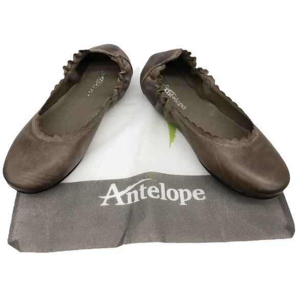 Antelope Earthy Dark Gray Scalloped Leather  Slip On Ballet Flats 38 US 7 - Picture 1 of 14